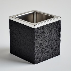 ที่วางแปรงสีฟันโลหะคลาสสิก ออกแบบมาเพื่อพื้นที่ที่ผสมผสานความดั้งเดิมและทันสมัย ให้ความสวยงาม ทนทาน เป็นมิตรต่อสิ่งแวดล้อม - Product Image 3