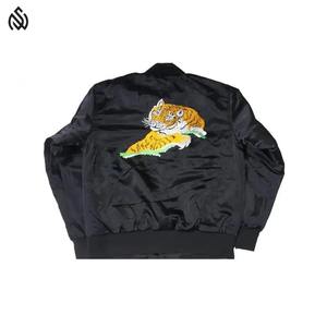 แจ็กเก็ตเบสบอลวิทยาลัยผ้าซาตินสำหรับผู้ชายแจ็คเก็ตผ้าซาตินระบายอากาศได้ดีขนาดพิเศษสำหรับฤดูหนาว - Product Image 5