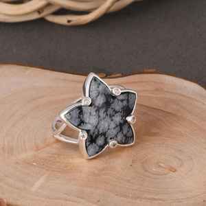 แหวนเงินสเตอร์ลิงลายเกล็ดหิมะออบซิเดียนทำมือดอกไม้ค็อกเทลเครื่องประดับอัญมณีโบฮีเมียนของขวัญสำหรับเธอ - Product Image 1