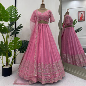 Hermosa ropa de fiesta Lehenga Choli con hilo y trabajo de secuencia - Product Image 1