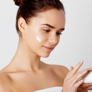 Mascarilla facial OEM antienvejecimiento de 50ml, crema enriquecedora con la elasticidad de la piel ayuda a reducir las arrugas - Product Image 5