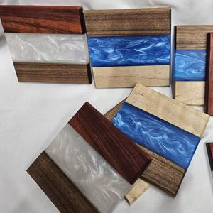 Juego de Posavasos de Resina y Madera con Diseño de Remolino, Cuadrados, Resistentes al Calor, para Protección de Mesa, Decoración de Hogar, Bar, Oficina, Restaurante, Regalo - Product Image 1