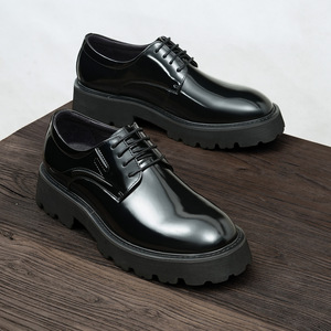 รองเท้าหนังแท้คลาสสิกแบบทางการ พื้นผิวขัดเงา พื้นกันลื่น สำหรับชุดทำงานผู้ชาย - Product Image 2