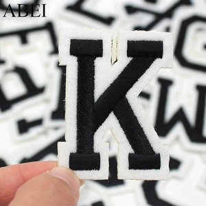 Offre Spéciale sac décor autocollant fort auto-adhésif bâton sur Chenille lettre Patch broderie lettre Alphabet A-Z Patch - Product Image 2