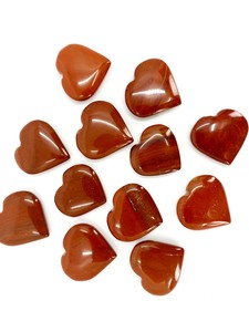 Mini Corazones de Jaspe Rojo Semipreciosos en Oferta para Decoración de Amor Verdadero y Meditación - Product Image 2