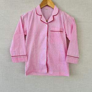 Nuevo Conjunto de Pijama de Algodón para Niños, Hermoso Conjunto de Pijama de Algodón Estampado Indio, Ropa de Dormir 100% Algodón - Product Image 1