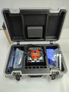 Máquina de Empalme de Fibra Óptica de Alta Definición con Alineación de Núcleo y Kit de Cuchillas para Fibra - Product Image 5