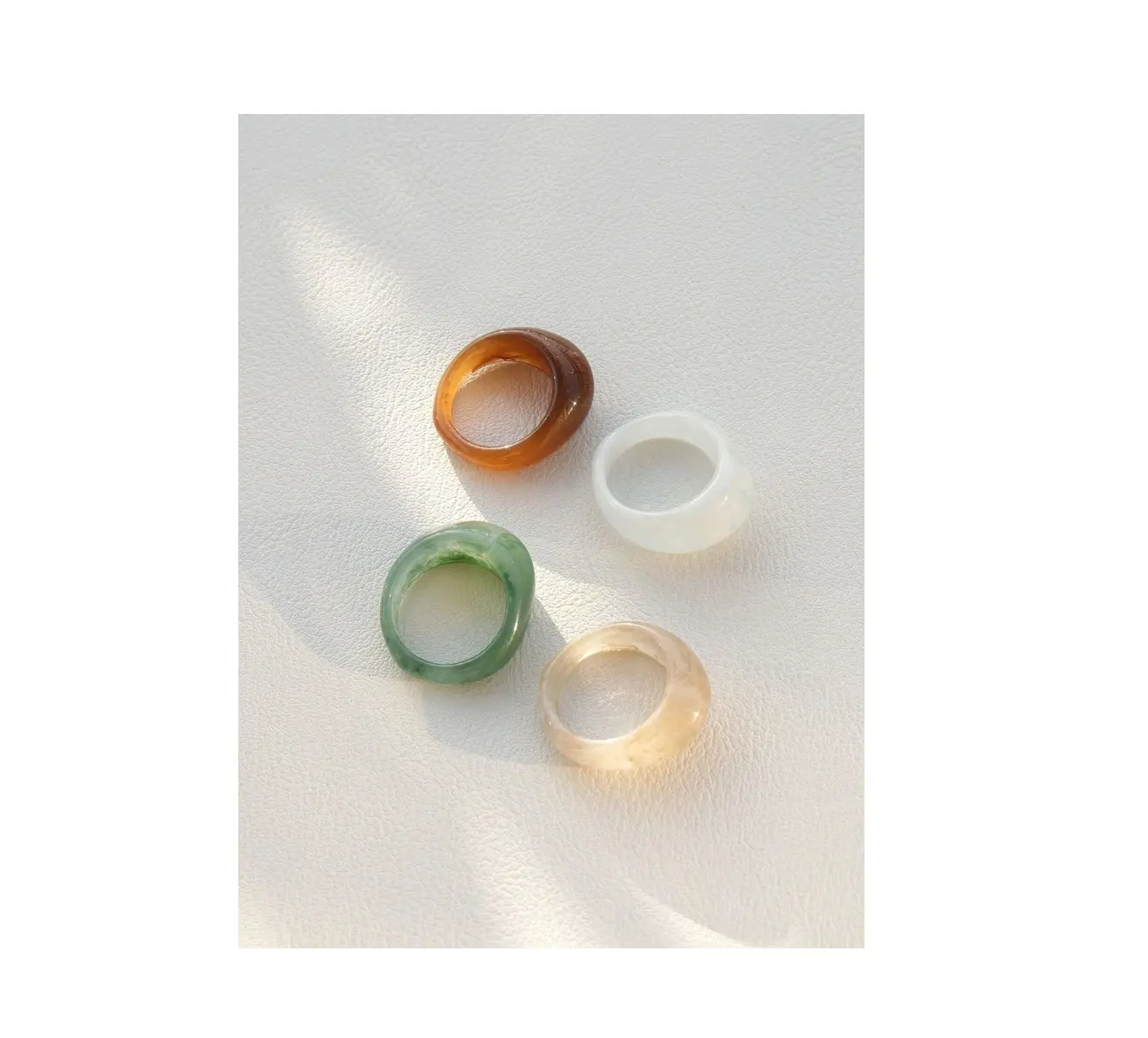 Customized Resin Ring simple design Iron Hoop different design resin ring looking fabulous at reasonable rate