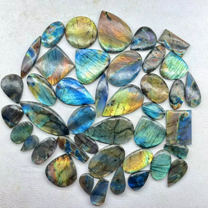 Cabochon de pierres précieuses Labradorite naturelle AAA + de qualité Labradorite Semi précieuse pierre libre Labradorite de haute qualité pour bijoux - Product Image 1