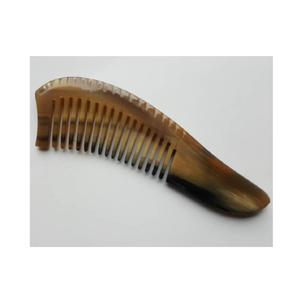 Peigne en corne authentique outil fait main durable écologique finition polie fabriqué à partir de corne idéal pour les soins capillaires quotidiens - Product Image 3