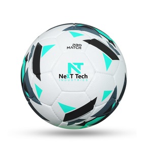 Tech Industries Ballon d'entraînement de football Matériau PU à des fins d'entraînement avec un design personnalisé et un logo personnalisé - Product Image 3