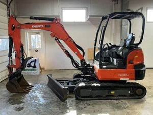 Reliable Kubota KX033-4 Mini excavator with 7420 Pound Operating Weight and Hydraulic <b>Diverter</b> Valve for Attachments - Product Image 1