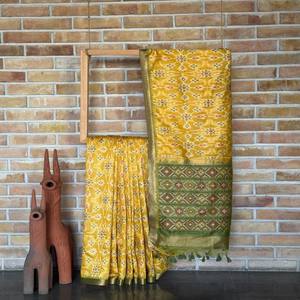 Sari de Seda Suave Banarasi Premium VASTRA COTTAGE, Tejido Jaal con Hilo Plateado, Pallu Tejido Enriquecido, Ropa Festiva con Blusa Lisa - Product Image 3