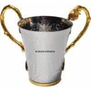 Tasse polie brillante argentée à texture martelée en métal de qualité supérieure avec poignées plaquées or Boissons à café et thé pour la maison et l'hôtel - Product Image 4