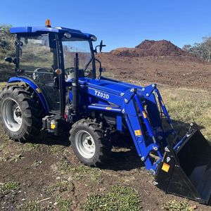 Lovol TE404 4x4 Mini Tractor con motor diésel de 100HP 20HP-140HP Motor de engranaje de potencia nominal Bomba agrícola de cabina usada como componente central - Product Image 1