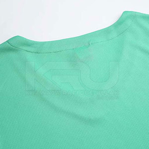 เสื้อทีมกีฬาประสิทธิภาพสูง เสื้อบาสเก็ตบอล โพลีเอสเตอร์ 100% แขนกุด ระบายอากาศได้ดี ผ้าตาข่ายแห้งเร็ว คอวี - Product Image 3