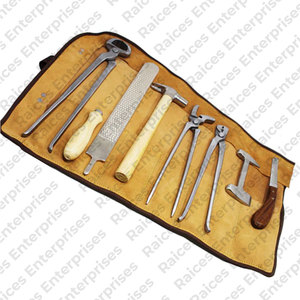 Matériel de qualité supérieure Kit de sabots de maréchal-ferrant Outils Instruments vétérinaires entièrement personnalisés Kit d'outils de toilettage des pieds de cheval - Product Image 4