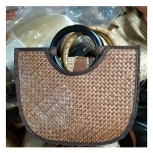 Large Seagrass <b>Handbag</b> for Women - Natural <b>Straw</b> Beach Tote with Inner Compartment From Viet Nam - Product Image 6