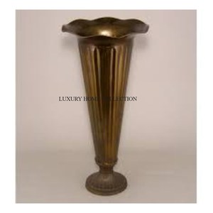 Juego de 3 diferentes tamaños, chapado en oro macizo de latón Decoración de mesa, jarrones de flores, último diseño, Trompeta de flores de lujo para suministro - Product Image 3