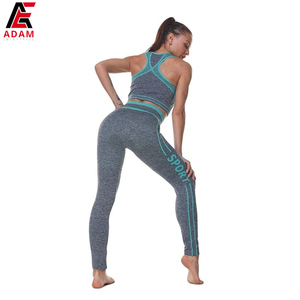 Conjunto de mallas transpirables de 2 piezas de OEM y ODM, trajes de yoga atléticos para correr para mujer con patrón sólido ligero - Product Image 4