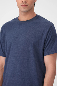 Camiseta informal urbana para hombres Proveedor personalizado Ropa de calle de moda para viajes Uso diario y distribución al por mayor a granel - Product Image 2