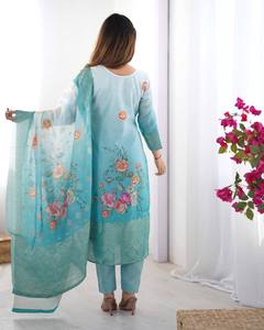 Ensemble Salwar Kameez en soie Chanderi pour femmes indiennes avec dupatta, tenue ethnique de fête, designer Bollywood - Product Image 5