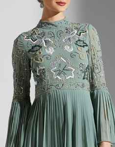 Robe à paillettes à manches flûte ornée de clous et de paillettes brillants Col haut et manches longues et ourlet plissé Style cocktail dre - Product Image 3