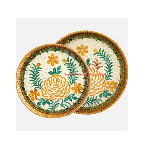 Plateau de service en rotin rond fait à la main avec incrustation florale de nacre plateau tissé décoratif pour la décoration intérieure café fruits et collations - Product Image 1