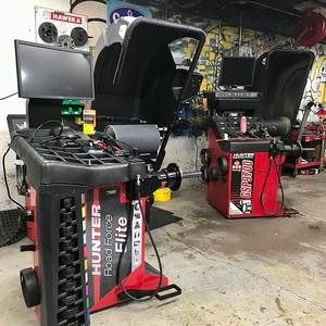 Machine d'alignement de roues 3D Hunter pour atelier de pneus - Équilibreuse de roues professionnelle avec garantie d'un an en stock - Product Image 3