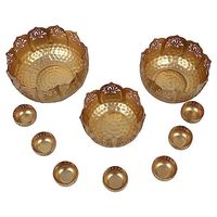 Ensemble de 3 bols en laiton de style Ins avec décoration florale et bougeoir en verre pour décorations de sol Diwali Urli