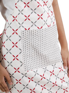 Delantal de cocina sin mangas con cintura de algodón natural rojo de alta calidad con correas ajustables y bolsillo frontal para uso doméstico y hotelero - Product Image 4