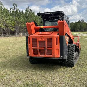 จำหน่ายรถตักล้อยางคูโบต้าแบบสกิดสเตียร์พร้อมระบบติดตั้งอุปกรณ์อย่างรวดเร็ว สำหรับงานหนัก งานดิน และการขนย้ายวัสดุ - Product Image 1