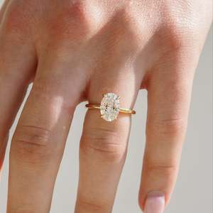 Anillo de Oro Puro de 14K con Diamante Suelto de Corte Ovalado de 1.0-3.0 Quilates con Engaste de Halo Oculto, Anillo de Compromiso y Boda - Product Image 3