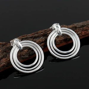 Pendientes de tuerca finos de plata 925 hechos a mano, colgantes, música, baile, estilo de moda, regalo de aniversario de cumpleaños para ella - Product Image 1