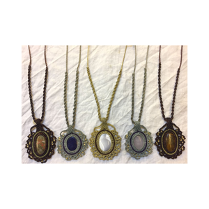 Llaveros de macramé tejidos a mano de diseño bohemio indio proveedor a granel para cadenas minoristas para artículos artesanales - Product Image 1