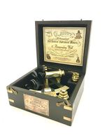 Sextante Náutico Antiguo de Latón con Funda de Madera Resistente, Instrumento de Navegación Marítima de Lujo, Objeto Coleccionable Marítimo, Decoración Náutica