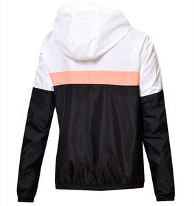 Veste de sport décontractée pour femme, logo personnalisé OEM ODM, design varsity à séchage rapide avec fermeture à bouton unique, satin pour l'hiver - Product Image 4