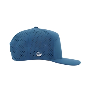 Gorra de Golf Impermeable de 7 Paneles con Logotipo Bordado Personalizado, Etiqueta Tejida en el Interior, Orificios Cortados con Láser y Cierre a Presión - Product Image 3