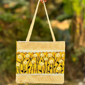 Grand sac fourre-tout écologique en toile de coton et jute de couleur festive pour une utilisation en extérieur pour l'Aïd d'autres occasions directement du Bangladesh - Product Image 1