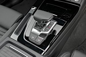 2024 Q5 aaudi S line 45 TFSI S
