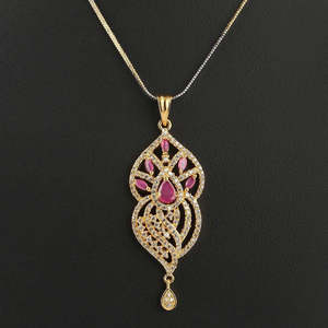 ชุดจี้เครื่องประดับคุนดัน - สีแดงและสีทอง - Product Image 3