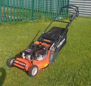 Kubota W819R-PRO 19 Inch Professional Roller Lawn <b>Mower</b> Gasoline Walk Behind <b>Mower</b> - Product Image 4