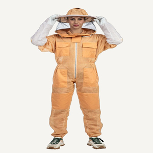Traje de Apicultura Transpirable de Primera Calidad, Ropa de Trabajo Protectora Ventilada con Velo de Protección para Mayor Comodidad, Seguridad y Recolección de Miel - Product Image 1