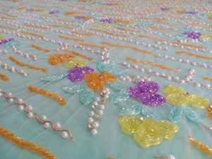 Tissu perlé de luxe pour robes de mariée et de soirée en dentelle perlée à la main disponible à un prix abordable. - Product Image 5