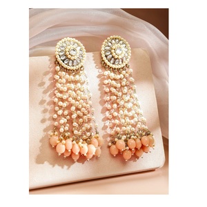 Pendientes de cuentas de cristal de estilo moderno de calidad superior Accesorios hechos a mano para regalo y venta al por menor Disponible para cantidad a granel - Product Image 2