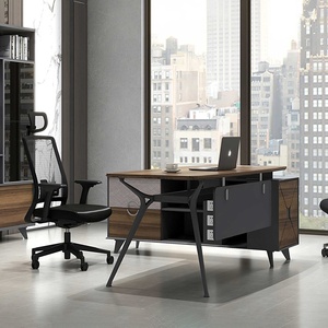 Escritorio Ejecutivo de Diseño Moderno y Lujoso, Hecho a Mano con Paneles de Madera, Muebles de Oficina Comerciales, Fácil Montaje, Alta Calidad - Product Image 1