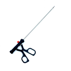 คีมจับหัวใจแบบใช้ซ้ำได้ ทำจากสแตนเลสเกรดทางการแพทย์ สำหรับการผ่าตัดผ่านกล้อง พร้อมที่ใส่เข็ม - Product Image 2