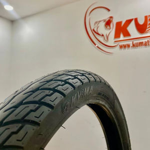 Neumático de Motocicleta KUMA K104F Hecho en Vietnam, Alta Calidad, Duradero, Nuevo, Caucho Natural + Carcasa de Nailon 4PR/6PR/8PR 20000KM 12 Meses - Product Image 3