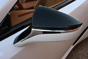 Auto Usata di Lusso a Prezzo Accessibile, Lexus LC <span class=keywords><strong>500</strong></span> Convertibile <span class=keywords><strong>2021</strong></span> Pronta per la Spedizione - Product Image 5