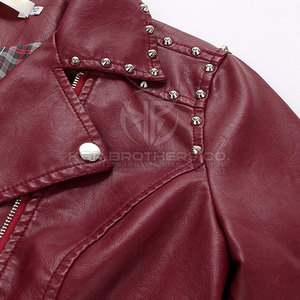 Veste en cuir de peau de mouton de motard vintage élégante pour femmes vêtements d'extérieur d'hiver respirants avec conception de manteau de moto en cuir PU - Product Image 2